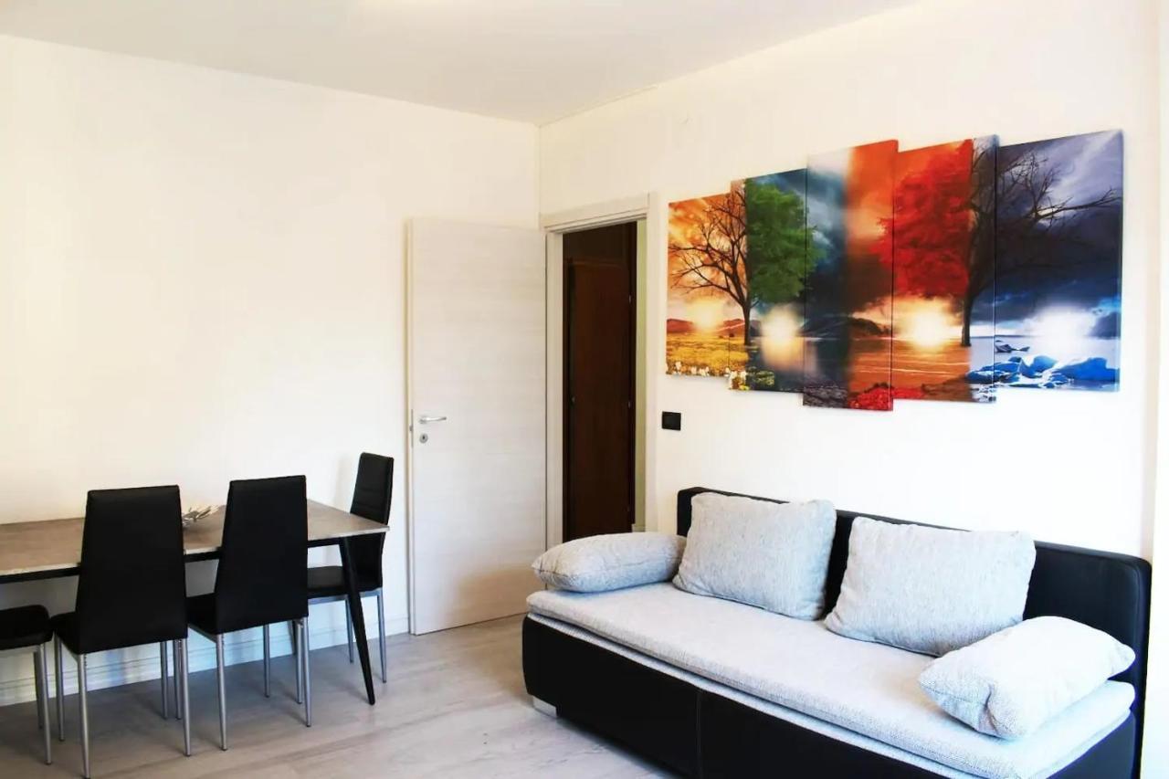 J&M House -Fronte Ospedale- Incluso Netflix E Disney Plus Udine Kültér fotó